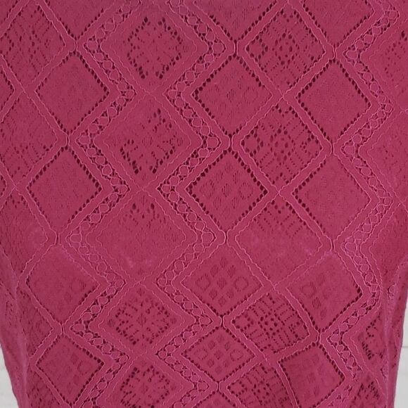 💲✂️ Entro, Berry Lace Overlay Top with Ruffle Detail-Size Small - Picture 4 of 10